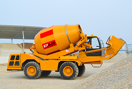 Self Loading Concrete Mixer Truck