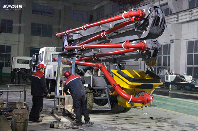 Truck-mounted Concrete Boom Pump