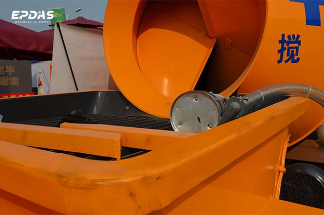 motor concrete mixer with pump