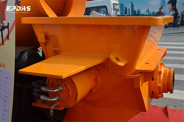 motor concrete mixer with pump