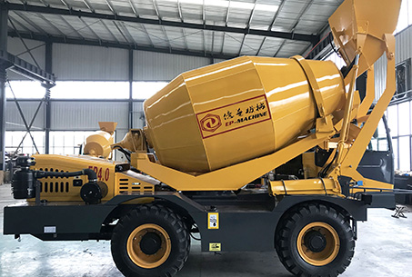 Self Loading Concrete Mixer Truck